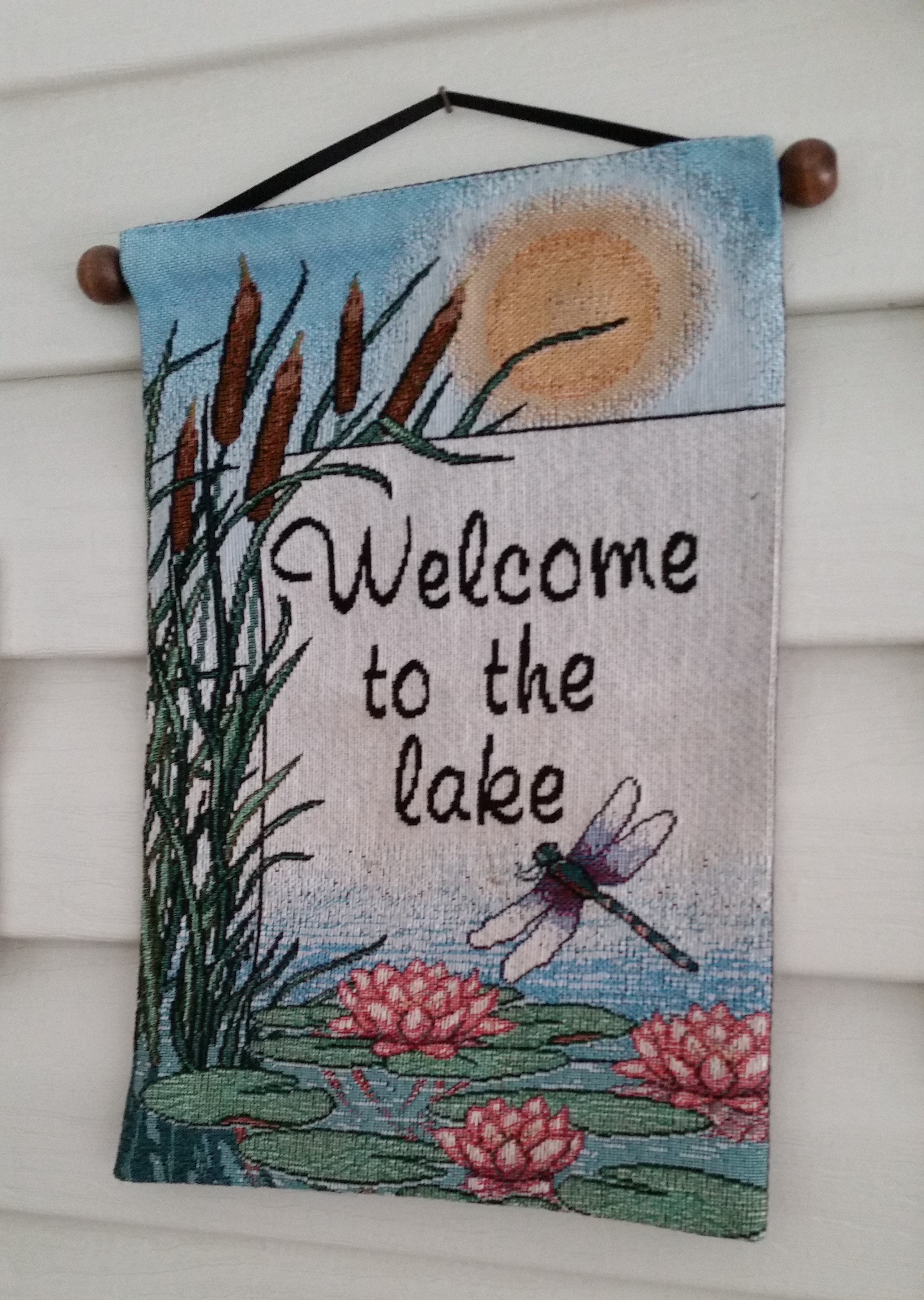 welcome to the lake sign